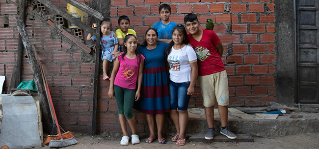 bolivia family