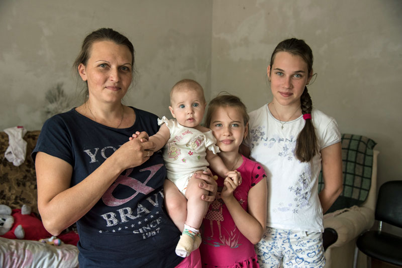 Family being helped by SOS in Ukraine