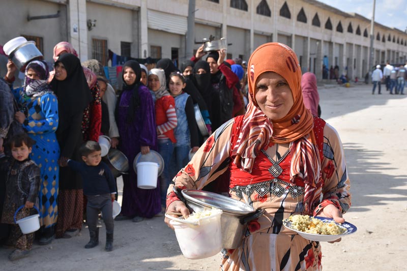 Food distribution in Aleppo, Syria