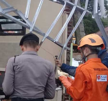indonesia tsunami emergency