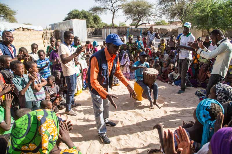 Children singing - Diffa, Niger