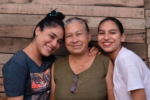 bolivia_grandma_300