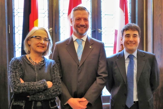 Ambassadeurs autrichien et allemand avec le président et chef de la direction de SOS Canada