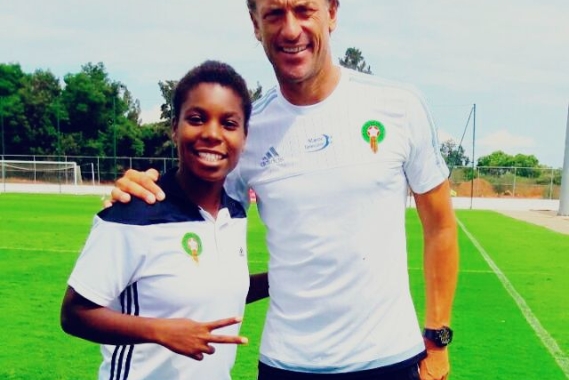 Hasnaa with the coach of the Moroccan male national football team Hervé Renard 