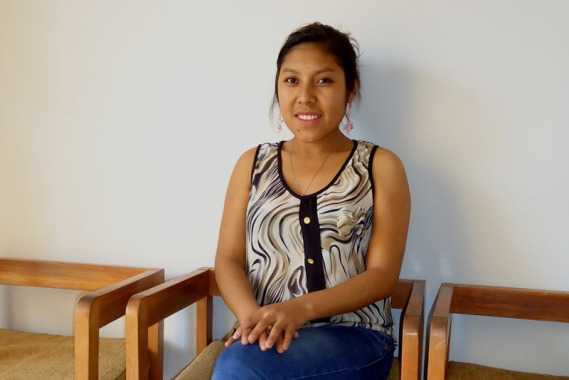 Jeune femme, SOS Alumni au Pérou
