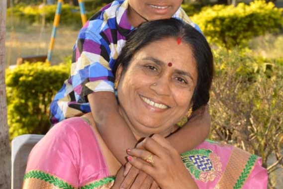 SOS mother Sunanda - Caring for orphaned and abandoned children in India