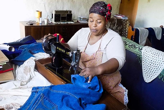 Lungile sewing jeans