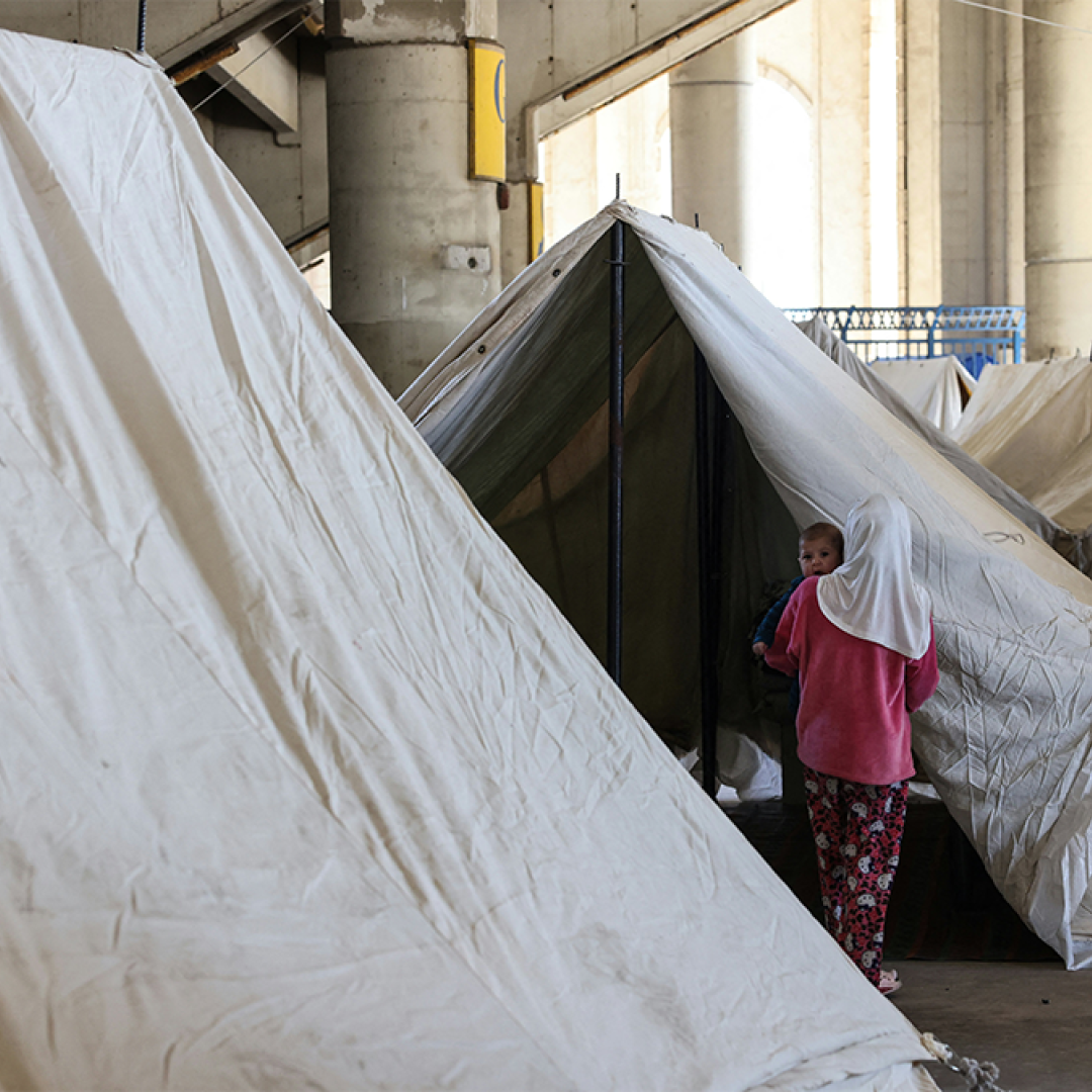 Mother and child in Lebanon during emergency - Carousel