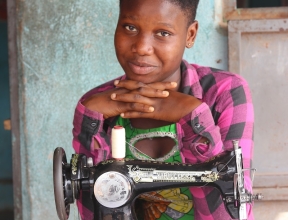 Jeune femme en Côte d'Ivoire
