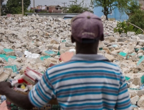 Tremblement de terre en Haïti - image symbolique de la dévastation précédente