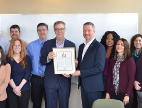 Ottawa Mayor Jim Watson presents 50th anniversary letter to SOS staff