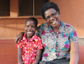 Mama Sarah with her daughter Achen