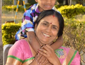 SOS mother Sunanda - Caring for orphaned and abandoned children in India