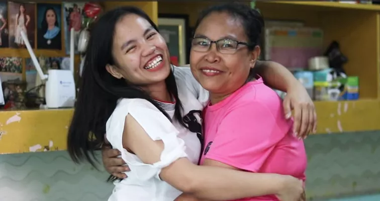 agnes_and_sosmother_philippines_600