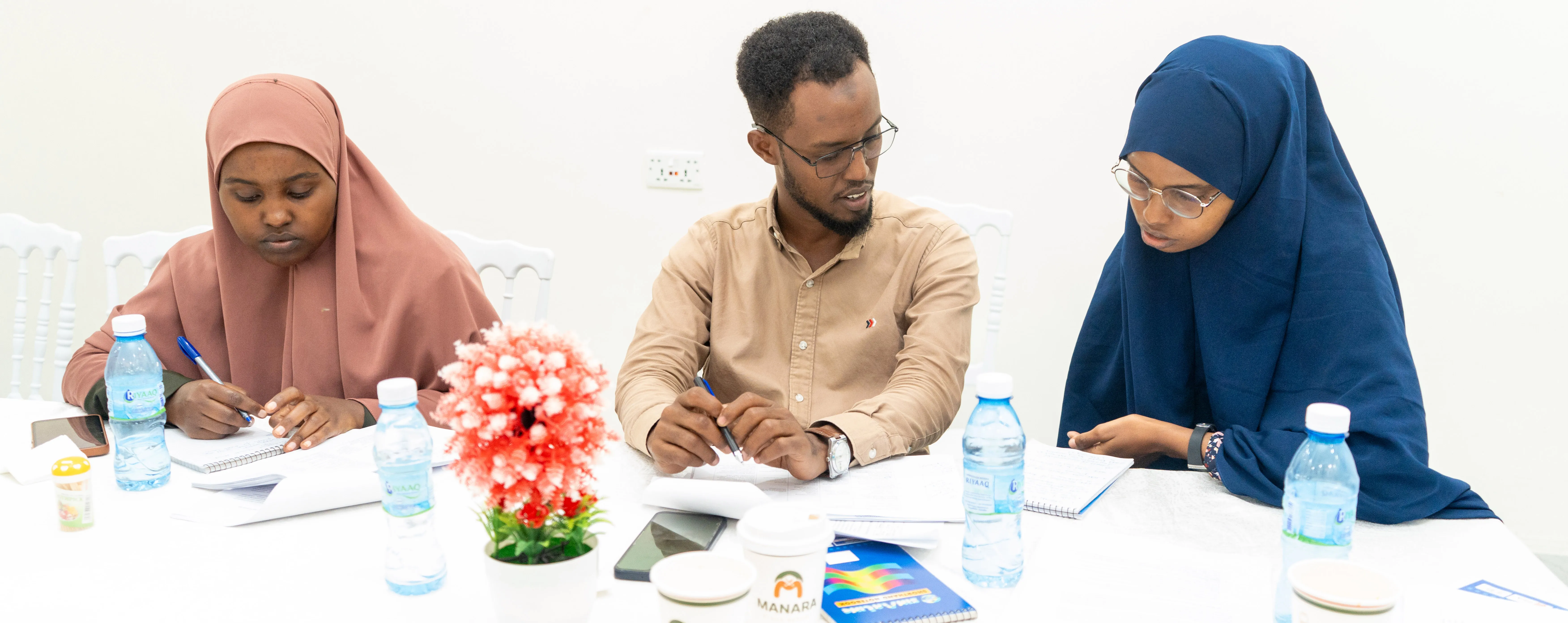 Students working together in Somalia 