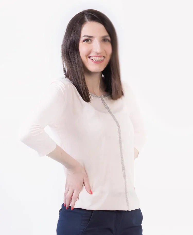 Daliborka (28) smiling